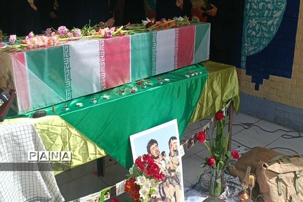استقبال از شهید گمنام در دبستان کوثر ناحیه 5 اصفهان