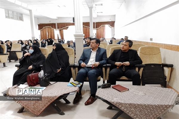 همایش جنبش هدایت تحصیلی در شهرستان پیشوا