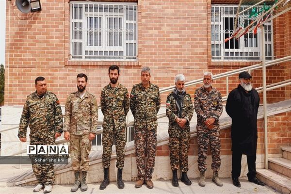 وداع با پیکر شهید گمنام در مدارس ملارد