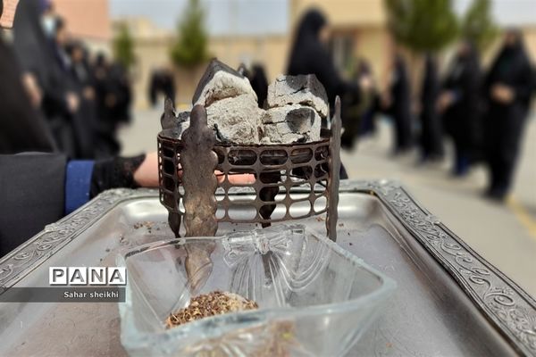 وداع با پیکر شهید گمنام در مدارس ملارد