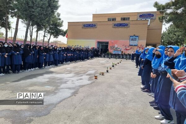 وداع با پیکر شهید گمنام در مدارس ملارد