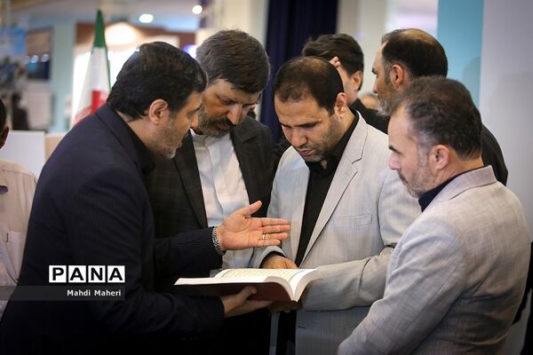 بازدید سرپرست وزارت آموزش و پرورش از سی‌امین نمایشگاه بین‌المللی قرآن کریم