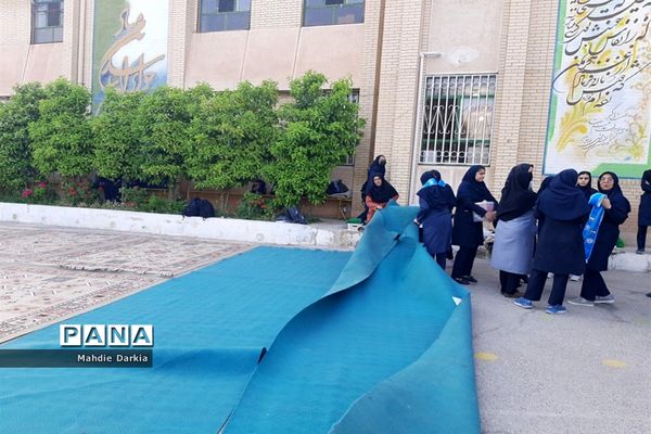 ضیافت افطاری در دبیرستان دخترانه فرزانگان ناحیه 3  شیراز