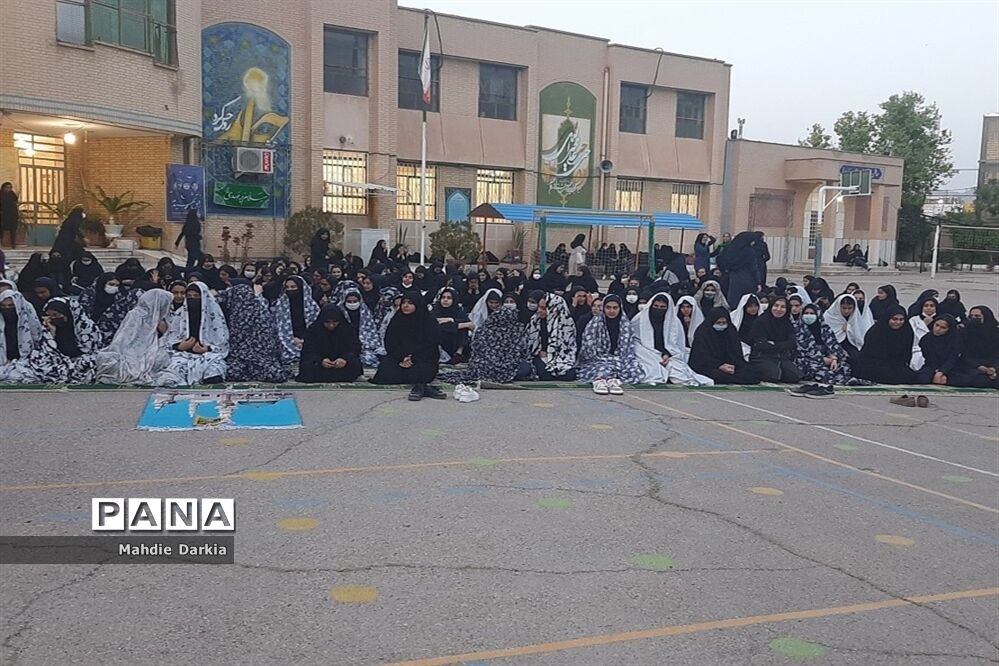ضیافت افطاری در دبیرستان دخترانه فرزانگان ناحیه 3  شیراز