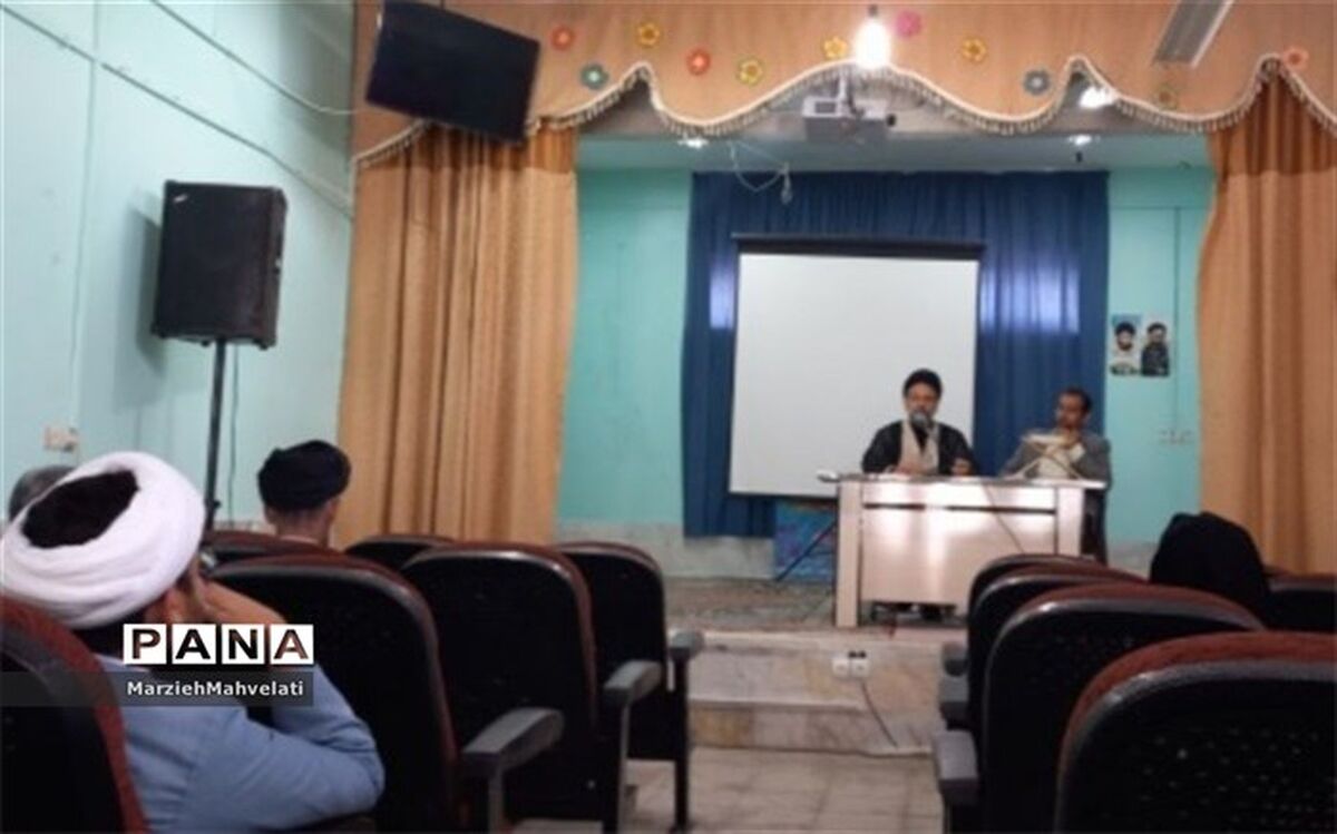 امر به معروف و نهی از منکر سه مرحله دارد