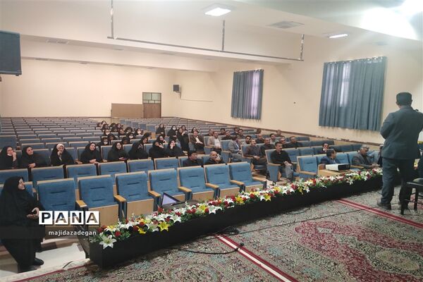 برگزاری دوره آموزشی_توجیهی بازی‌های فکری در ابرکوه