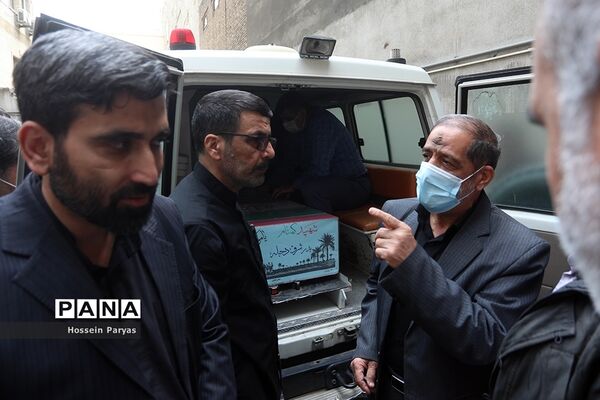 تشییع پیکر شهید گمنام در ساختمان علاقه‌مندان وزارت آموزش و پرورش