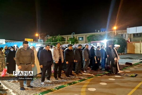 مراسم افطاردانش‌آموزی به مناسبت لیالی قدردرآموزشگاه اسدیان اسلامشهر