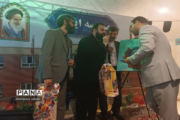 بازدید سرپرست وزارت آموزش و پرورش از غرفه  آموزش و پرورش نمایشگاه بین‌المللی قرآن کریم