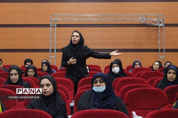 کارگاه توانمندسازی ویژه مربیان و معاونان تربیت‌بدنی و پرورشی در بهارستان‌دو
