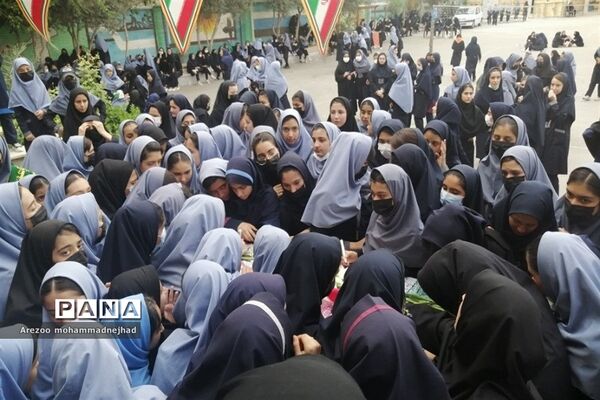 تشیع پیکر شهید گمنام در مدرسه شهدای هسته‌ای قرچک
