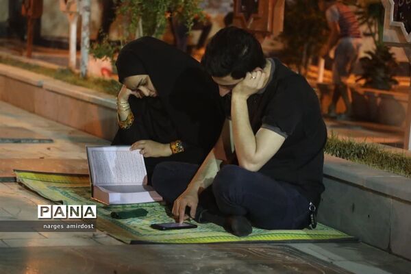 مراسم احیای شب بیست و یکم در گلزار شهدای زاهدان