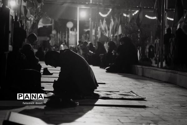 مراسم احیای شب بیست و یکم در گلزار شهدای زاهدان