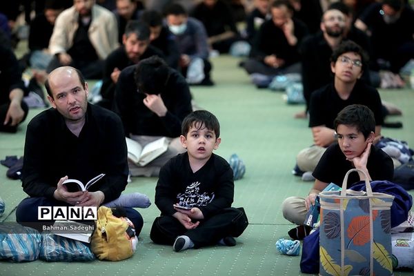 مراسم احیای شب بیست و یکم در مصلی امام خمینی