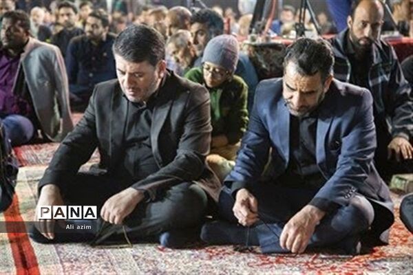 مراسم احیای شب بیست و یکم ماه رمضان مردم دارالعباده در امامزاده سید جعفر یزد