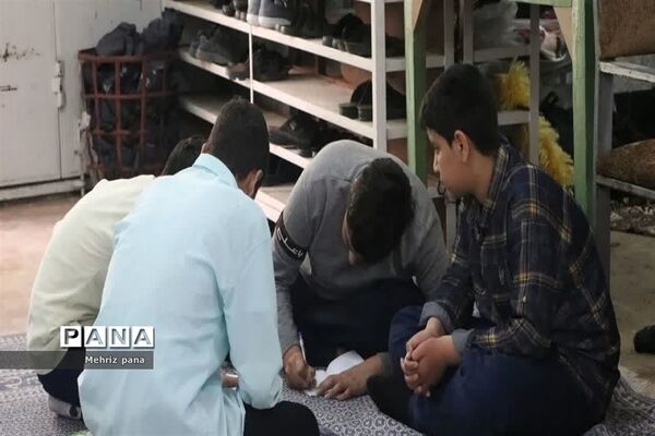 برگزاری دومین اعتکاف علمی - عبادی رمضانیه دانش‌آموزان مهریزی