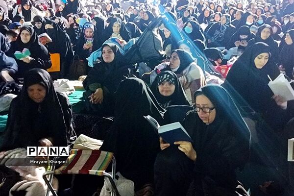 مراسم احیای شب بیست و یکم در حسینیه سیدالشهدای شیراز