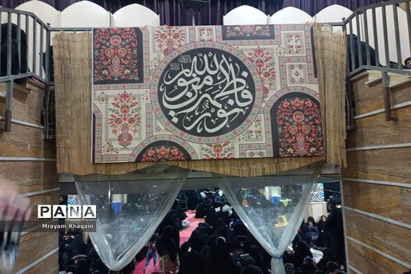 مراسم احیای شب بیست و یکم در حسینیه سیدالشهدای شیراز
