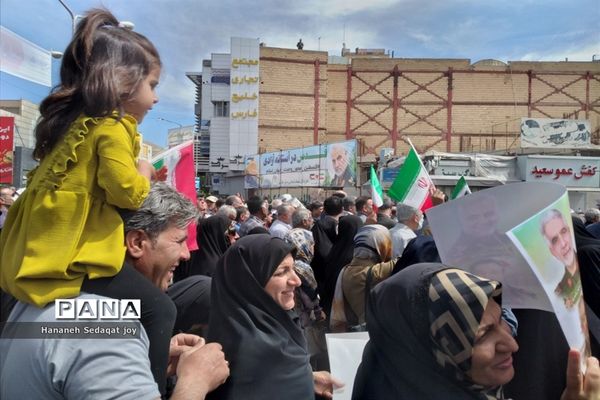 حضور پررنگ دانش‌آموزان و فرهنگیان شیراز در راهپیمایی روز قدس