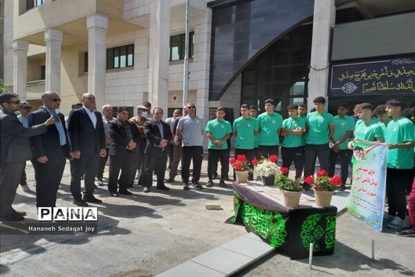 حضور پررنگ دانش‌آموزان و فرهنگیان شیراز در راهپیمایی روز قدس