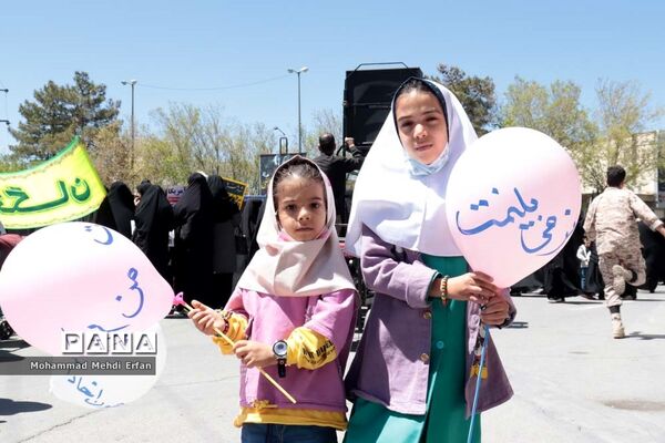 حضور با شکوه مردم آباده در راهپیمایی روز جهانی قدس