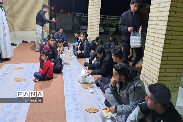 ضیافت افطاری در دبیرستان صدرا شهرستان ابرکوه