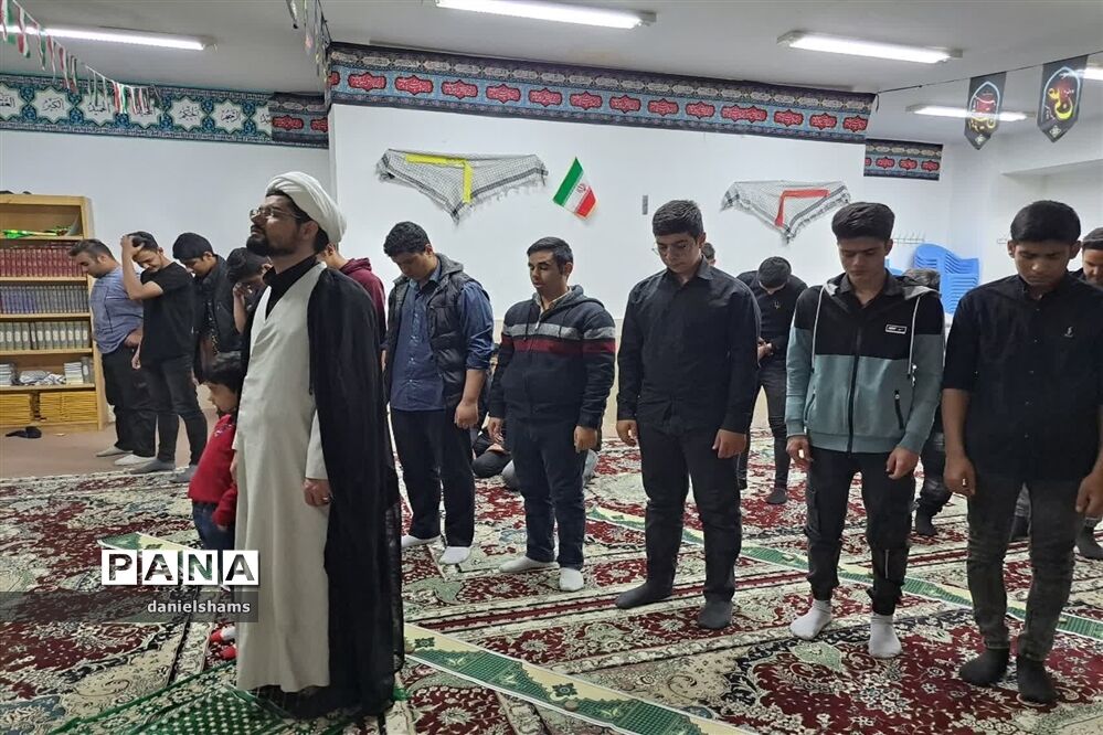 ضیافت افطاری در دبیرستان صدرا شهرستان ابرکوه
