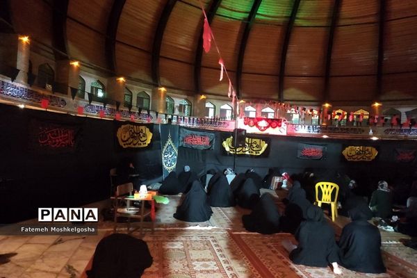 حال‌و‌هوای شب‌های قدر در مسجد دانشگاه فنی شهید باهنر شیراز