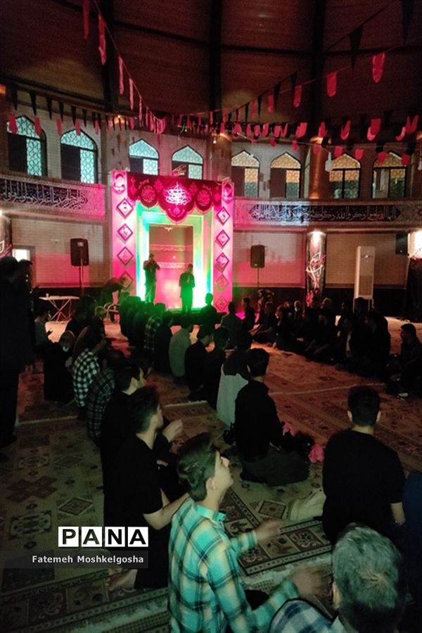 حال‌و‌هوای شب‌های قدر در مسجد دانشگاه فنی شهید باهنر شیراز