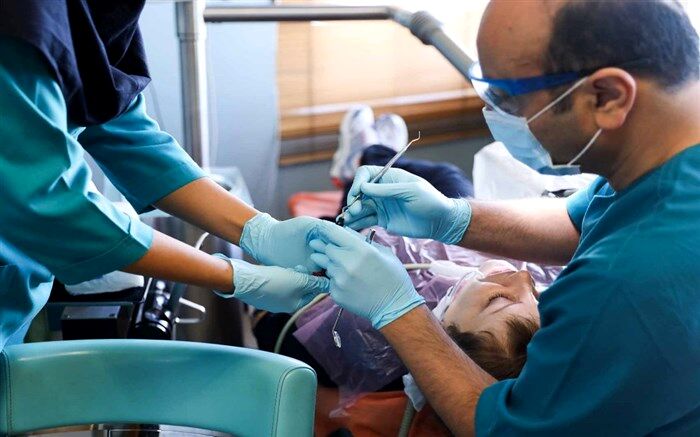 برخورد خوب با بیمار، صبر و تلاش، مهم‌ترین اصل در دندان‌پزشکی است