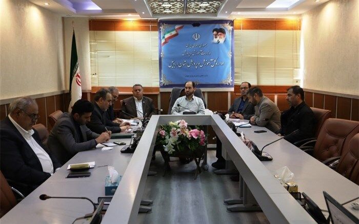 مدیران مدارس، شیوه‌نامه‌ها و دستورالعمل‌های ارسالی را جدی بگیرند