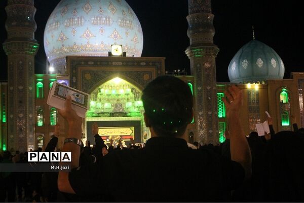 حال و هوای مسجد جمکران در شب های قدر