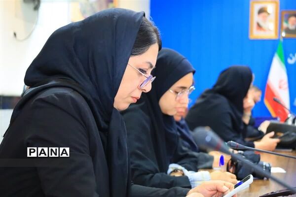 نشست مدیرکل آموزش و پرورش مازندران با اصحاب رسانه