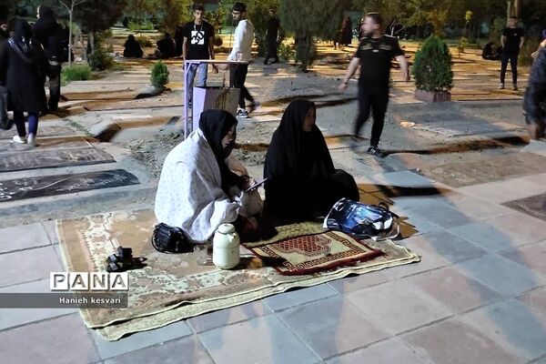 مراسم احیای شب بیست و سوم ماه رمضان در آستان مقدس امامزادگان طاهر و مطهر شهرستان ورامین