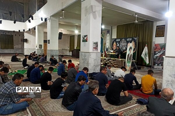 مراسم احیای شب بیست و سوم ماه رمضان در آستان مقدس امامزادگان طاهر و مطهر شهرستان ورامین