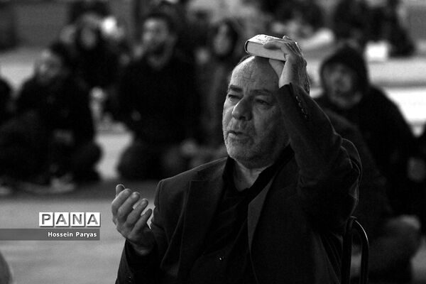 مراسم احیای شب بیست و سوم ماه رمضان در میدان فلسطین تهران
