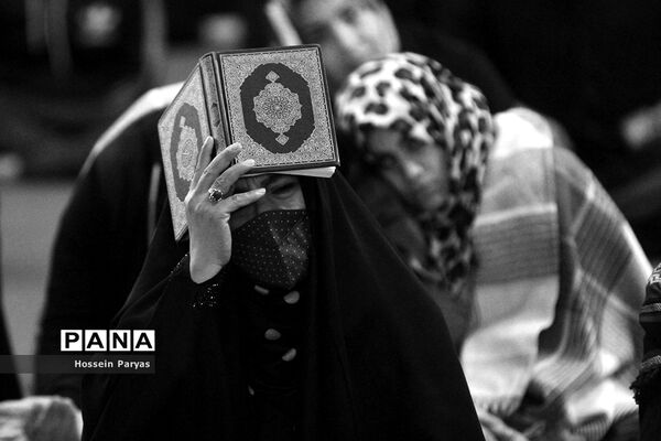 مراسم احیای شب بیست و سوم ماه رمضان در میدان فلسطین تهران