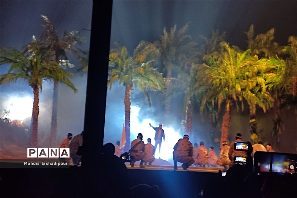 نمایش «جان فدا» در بوستان ولایت تهران