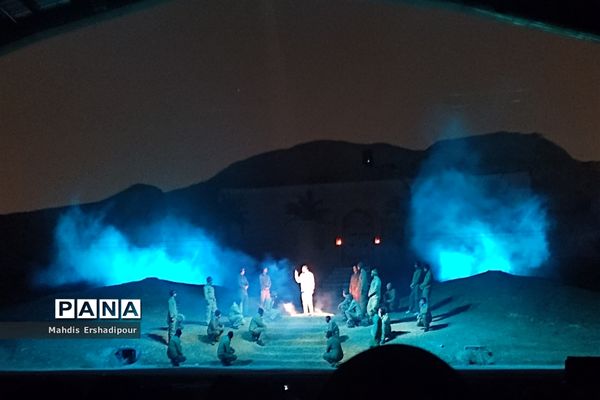 نمایش «جان فدا» در بوستان ولایت تهران