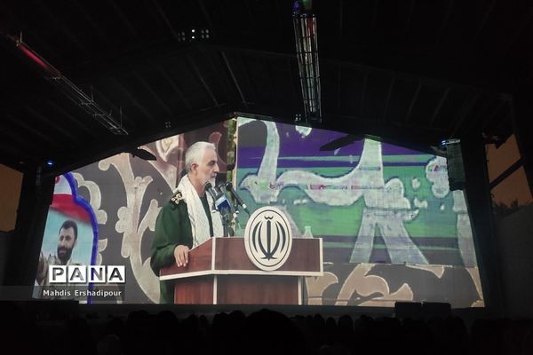 نمایش «جان فدا» در بوستان ولایت تهران