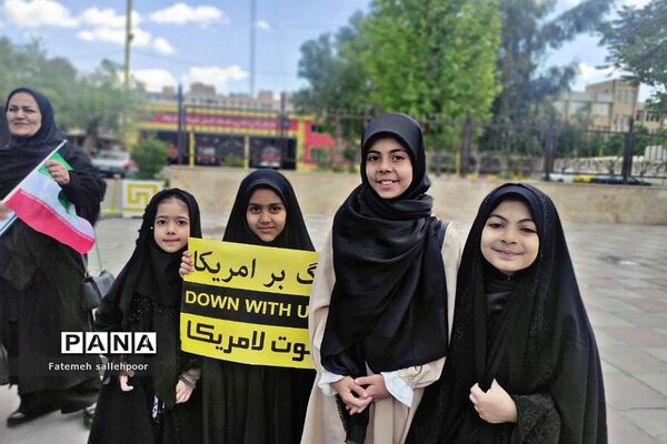 حضور پرشور دهه‌نودی‌ها در راهپیمایی روز قدس شهرستان قرچک