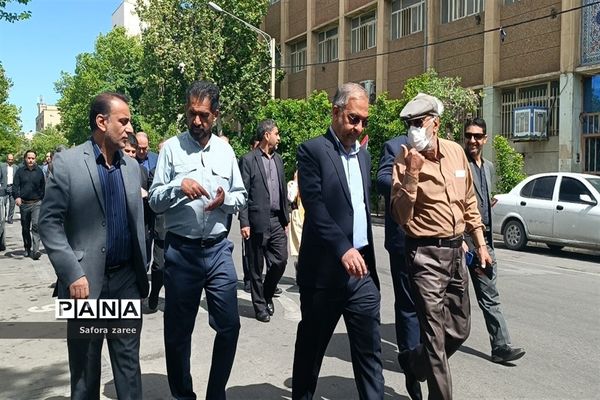 حضور باشکوه مردم و مسئولان سازمان دانش‌آموزی استان فارس در راهپیمایی روز قدس