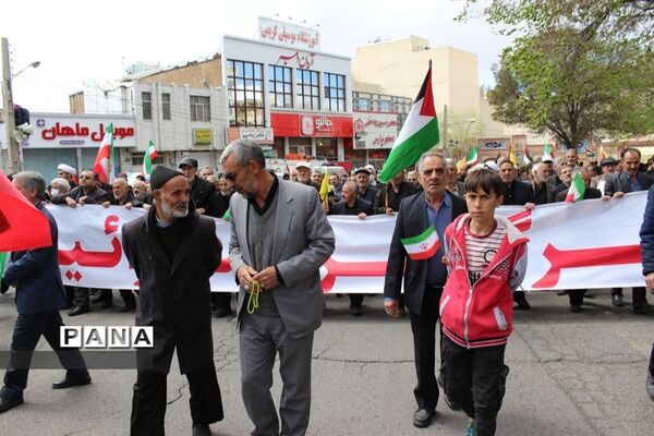 حضور گسترده دانش‌آموزان در راهپیمایی روز قدس