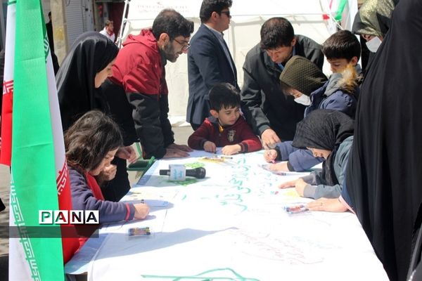 حضور گسترده دانش‌آموزان در راهپیمایی روز قدس