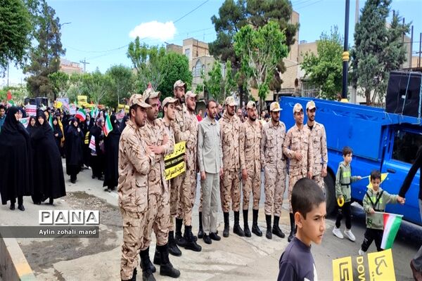 استقبال بی‌نظیر مردم انقلابی شهرستان رباط‌کریم از راهپیمایی روز قدس