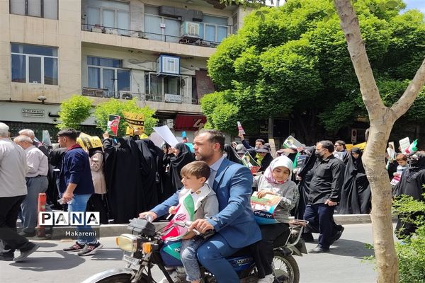 حضور گسترده و پر شور مردم شیراز در راهپیمایی روز قدس