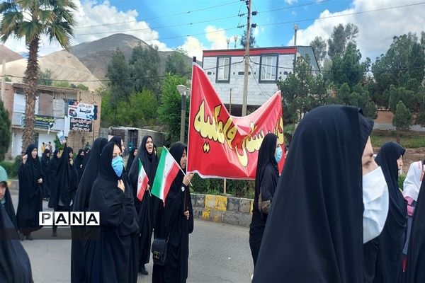 حضور دانش‌آموزان و فرهنگیان شهرستان طارم در راهپیمایی روز قدس
