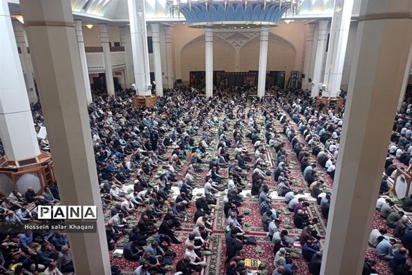 برپایی آخرین نماز جمعه ماه مبارک رمضان در شیراز