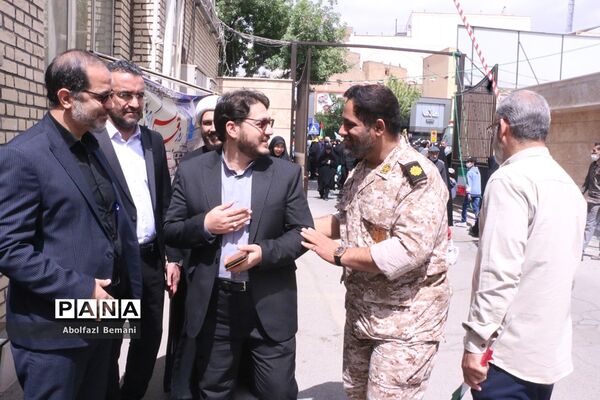 برپایی ایستگاه نقاشی ویژه کودکان قمی در حاشیه راهپیمایی روز قدس