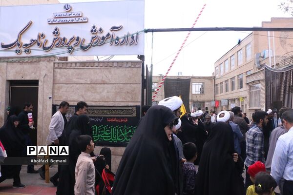 برپایی ایستگاه نقاشی ویژه کودکان قمی در حاشیه راهپیمایی روز قدس